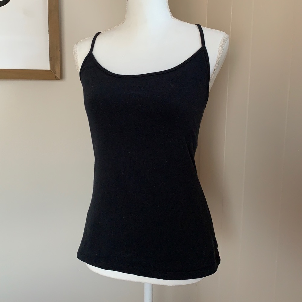 SOLD - SET of 2 XL cami + built-in bra